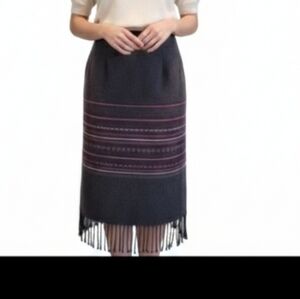 Kasper and Co. Petite Gray Wool Blend Skirt with Fringe Hem Size 2P